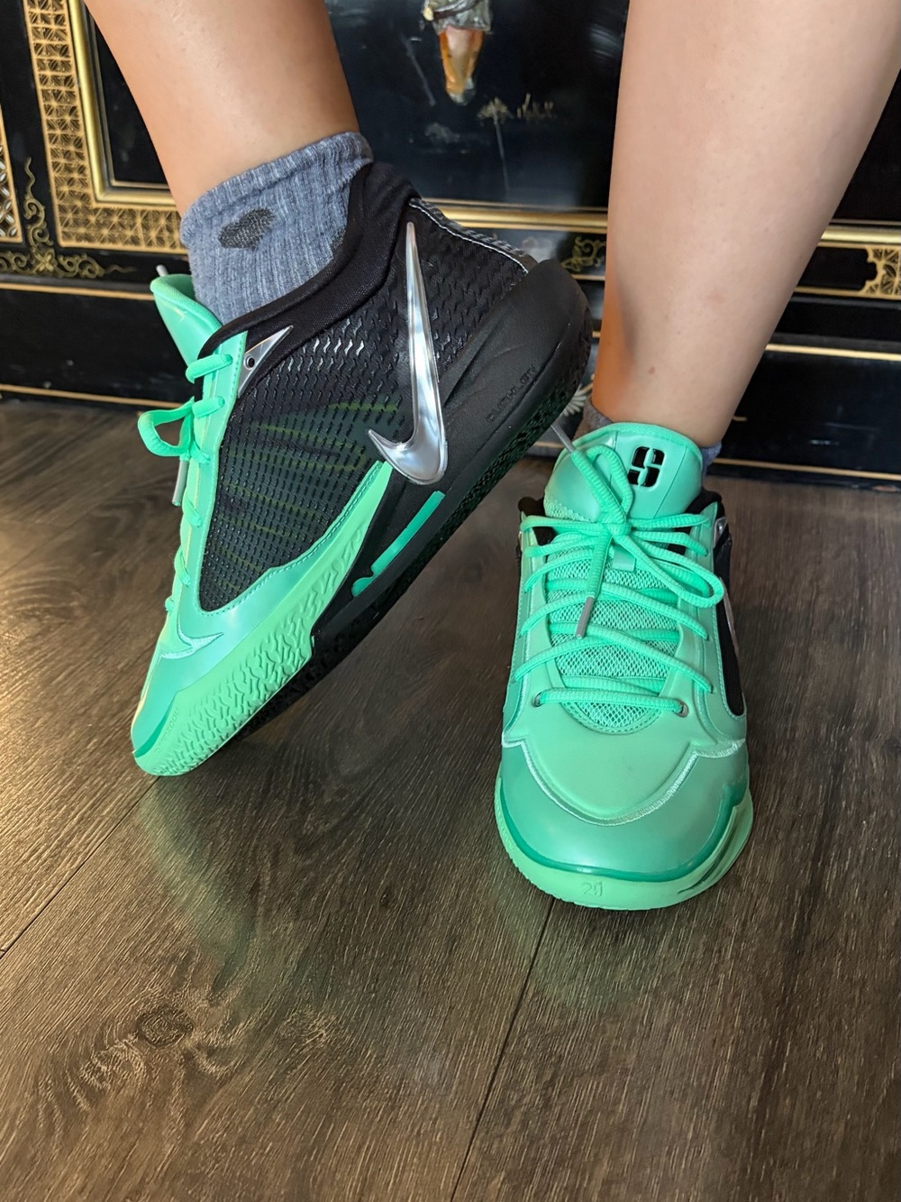 Nike Women's green glow/metallic silver Sabrina 4 basket Sneakers